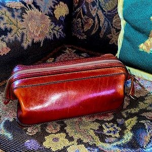 Men’s cognac BOSCA Never used grooming case